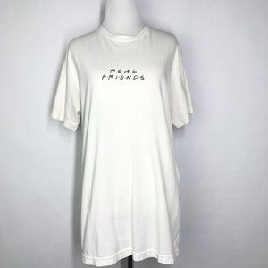 Cooke Collective White Size Medium Women’s Short Sleeve Real Friends Print Tee